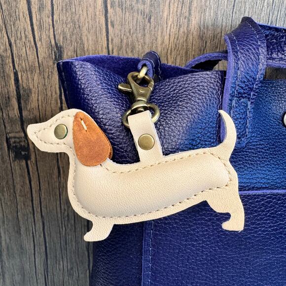 Portland Leather Wiener Dog Purse Charm NEW Doxie BONE FAST SHIP - Picture 1 of 3